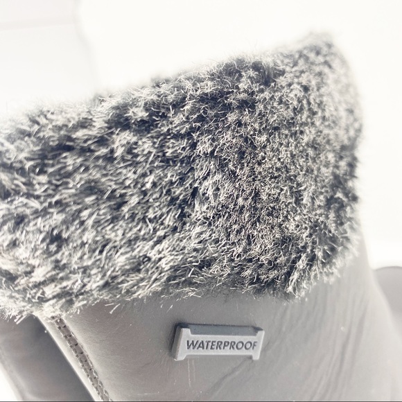 NEW Chaco Women's Black BOREALIS Mid High Waterproof Rain & Winter Boots Size 7 - Picture 7 of 9